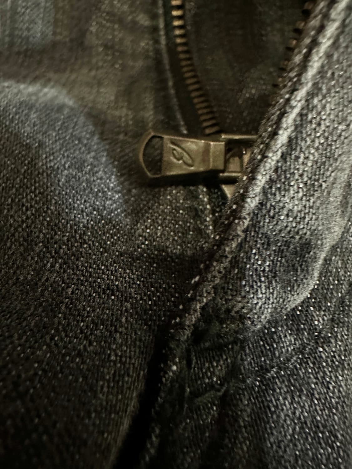 브리오니 블랙 워싱진 데님 팬츠 상품이미지6