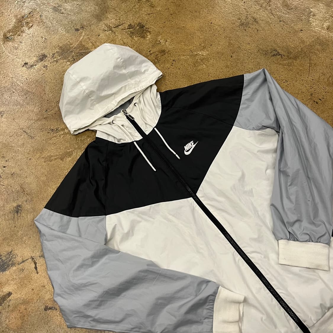 [정품/L] 나이키 바람막이 자켓 블랙 화이트 그레이 b15 상품이미지1
