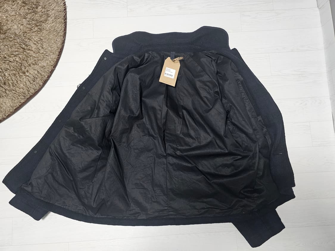 (새제품)이스트로그 파이어맨 자켓 L사이즈 팝니다 상품이미지3