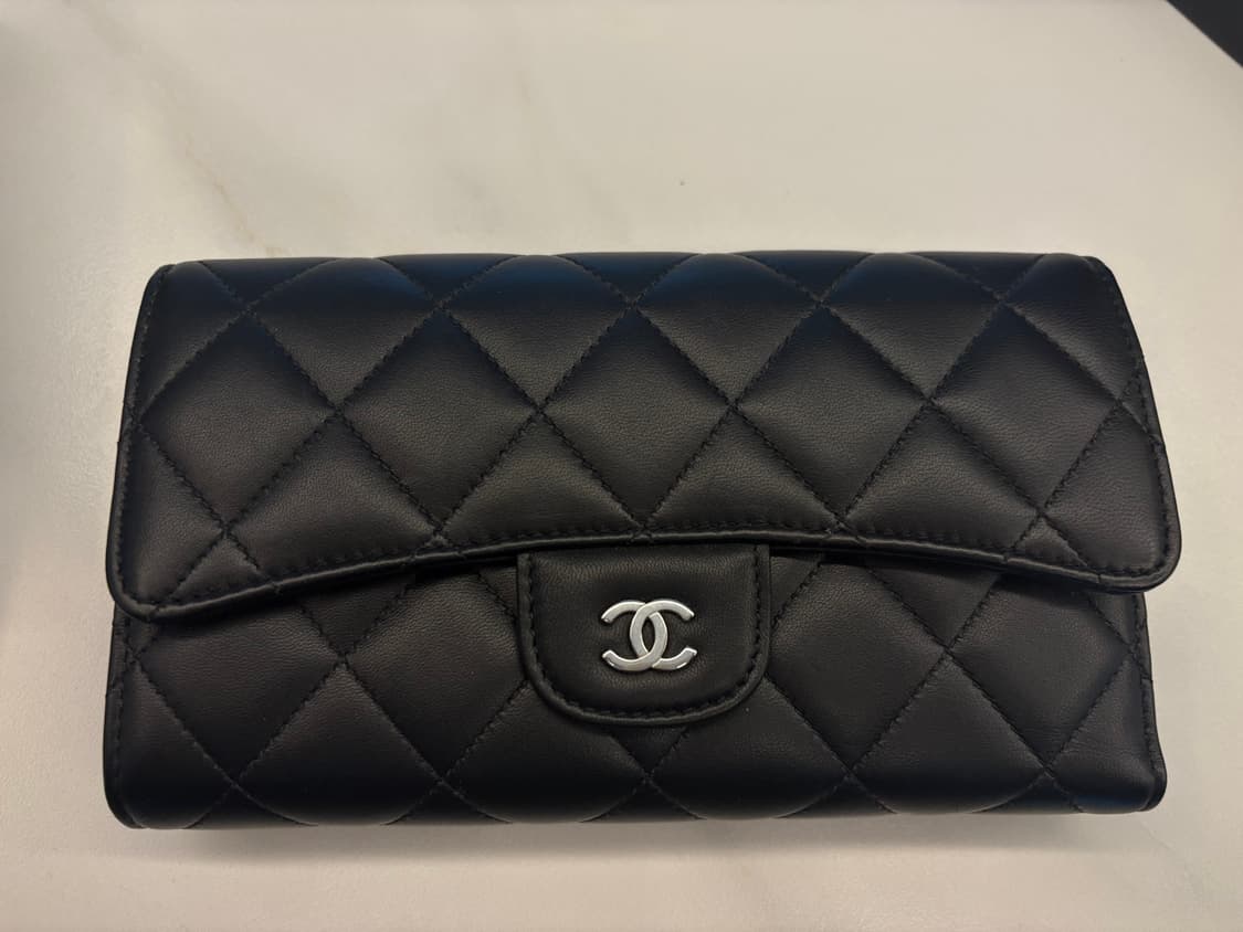 샤넬 램스킨 장지갑 미사용 판매합니다 상품이미지1