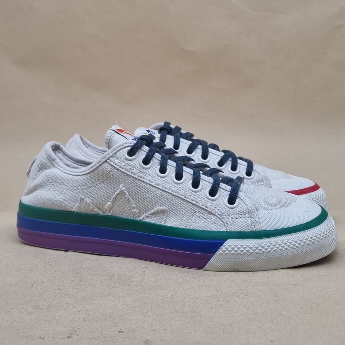 아디다스 니짜 프라이드 스니커즈250 상품이미지1