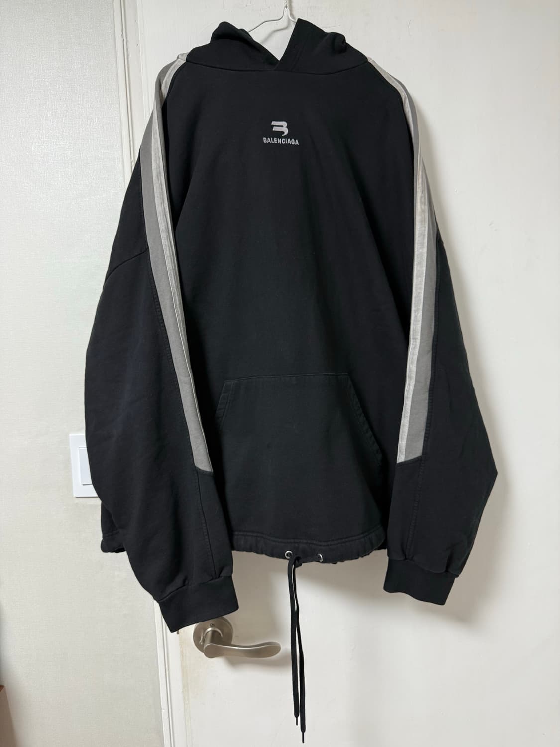 발렌시아가 스포티B 후디 상품이미지2