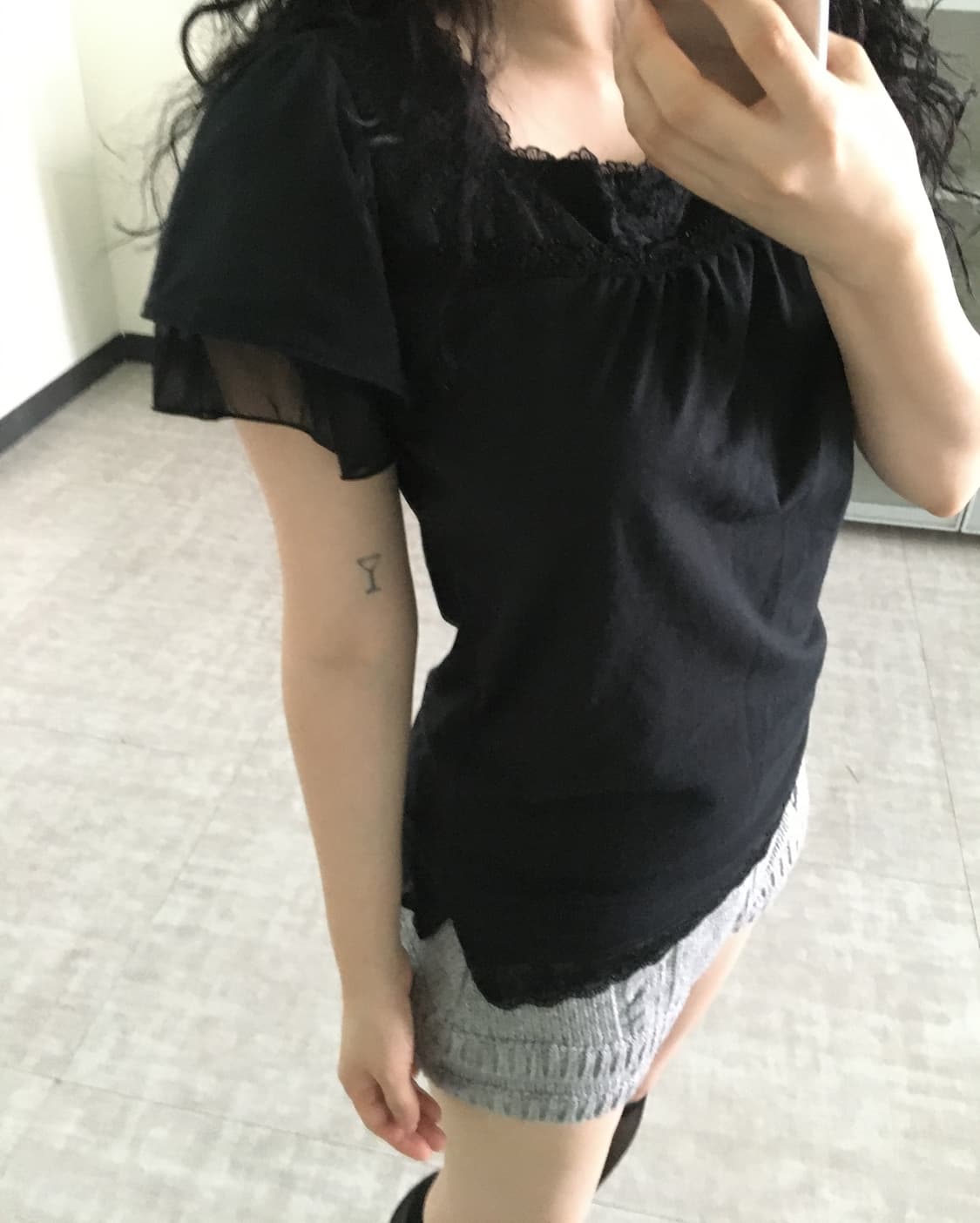 sheer sleeve lace square top 상품이미지4