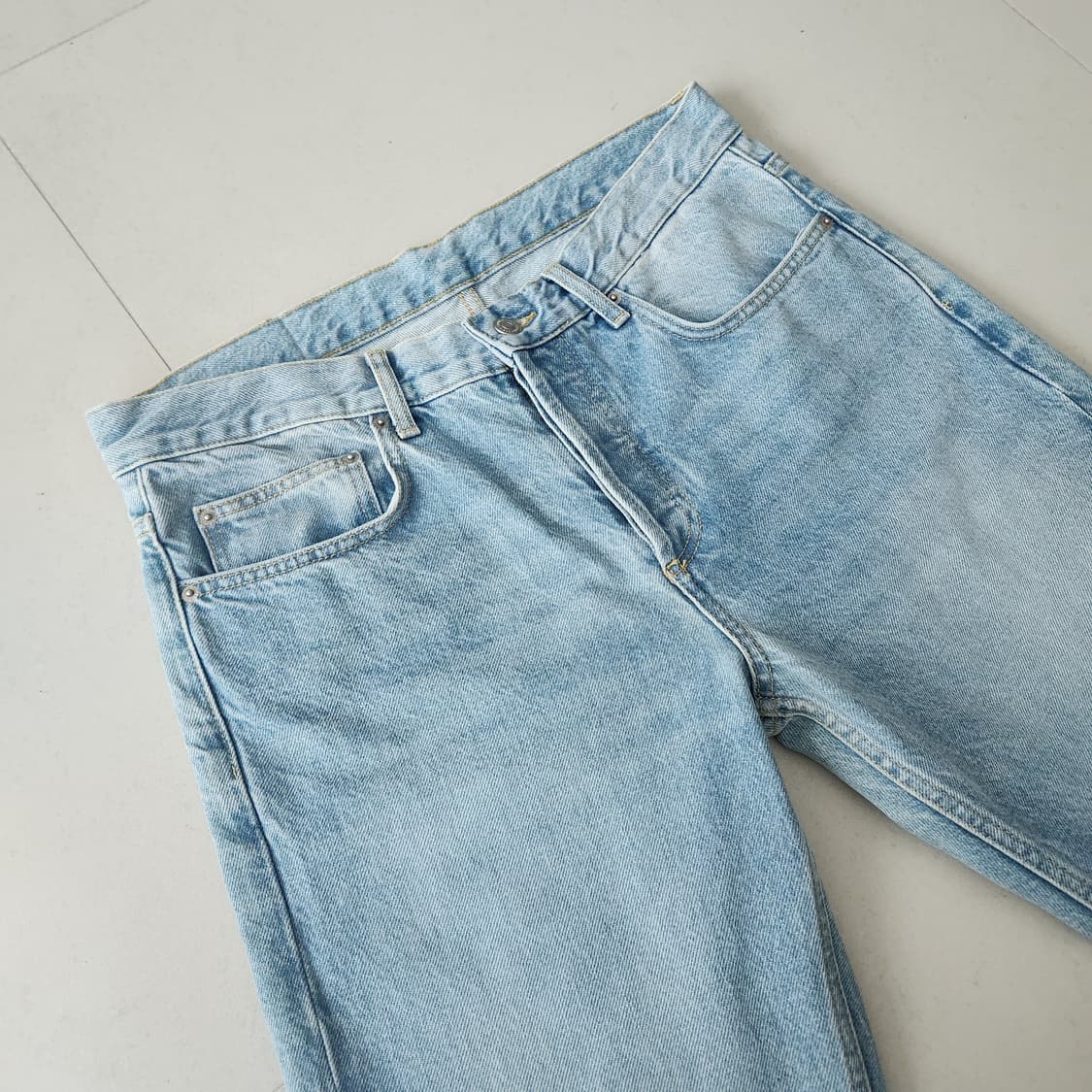 산드로 슬림핏 라이트 블루 데님 청바지 상품이미지3