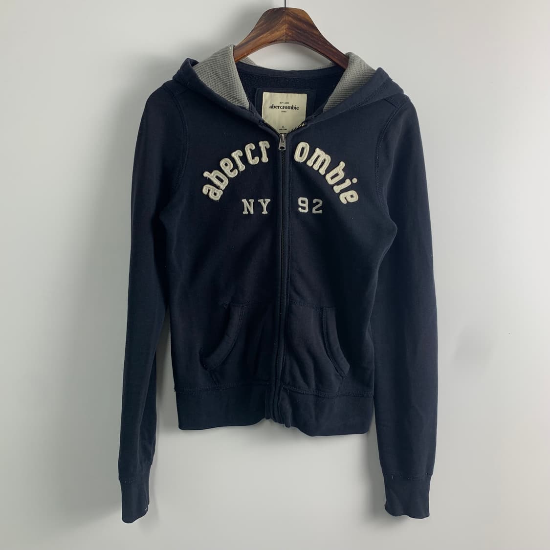 아베크롬비 y2k 와투케 딱붙 네이비 후드집업 상품이미지2
