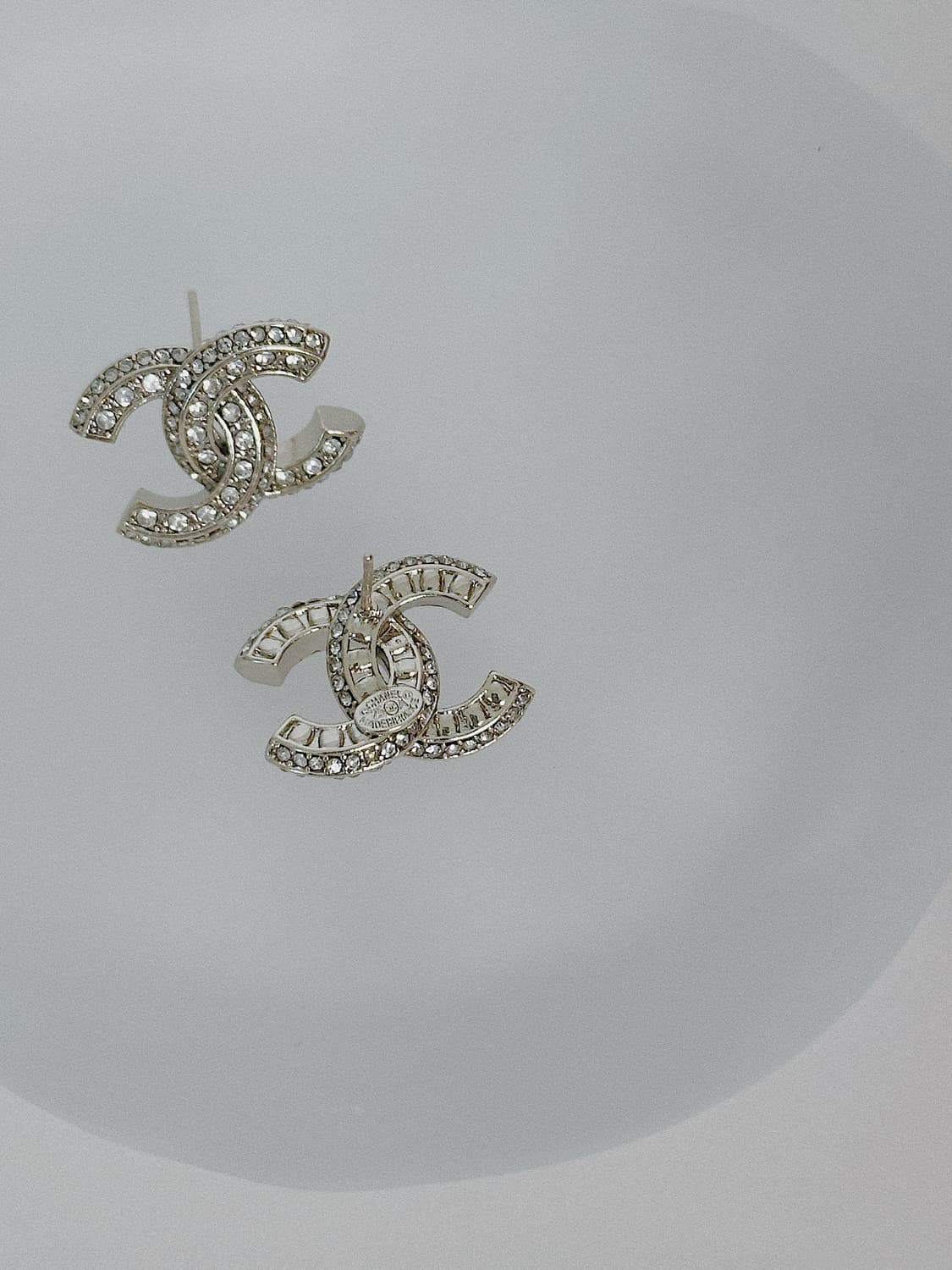 샤넬 클래식 CC 파베 업사이클링 귀걸이 상품이미지2
