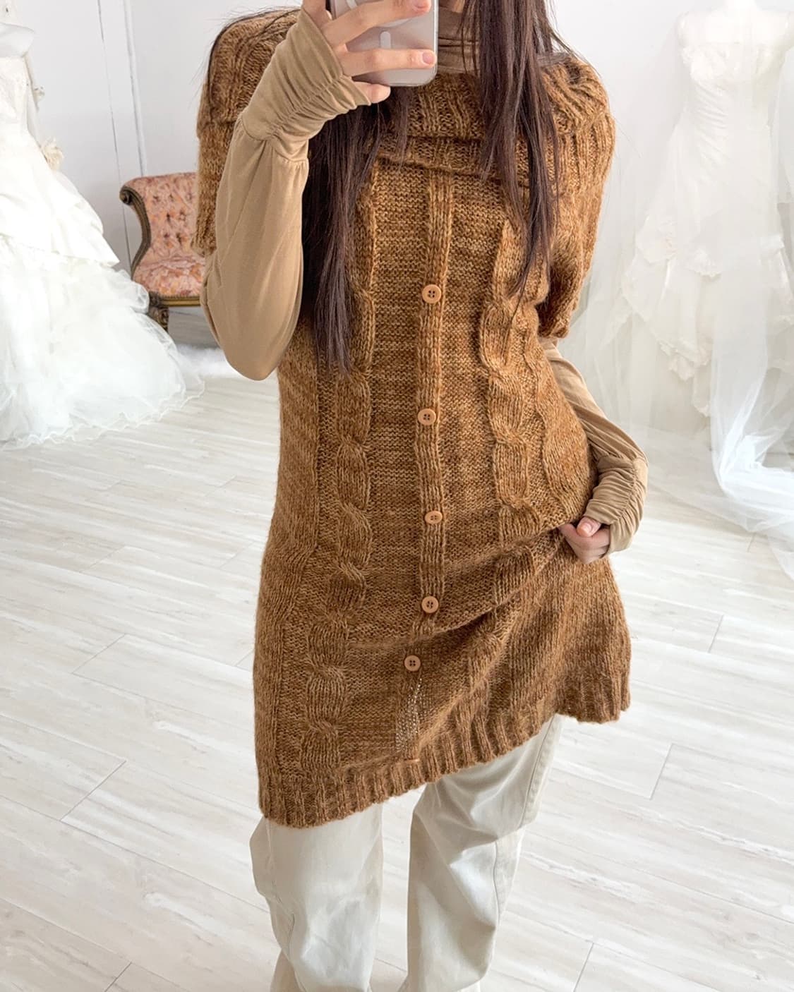 Button point orande brwon knit dress 상품이미지2