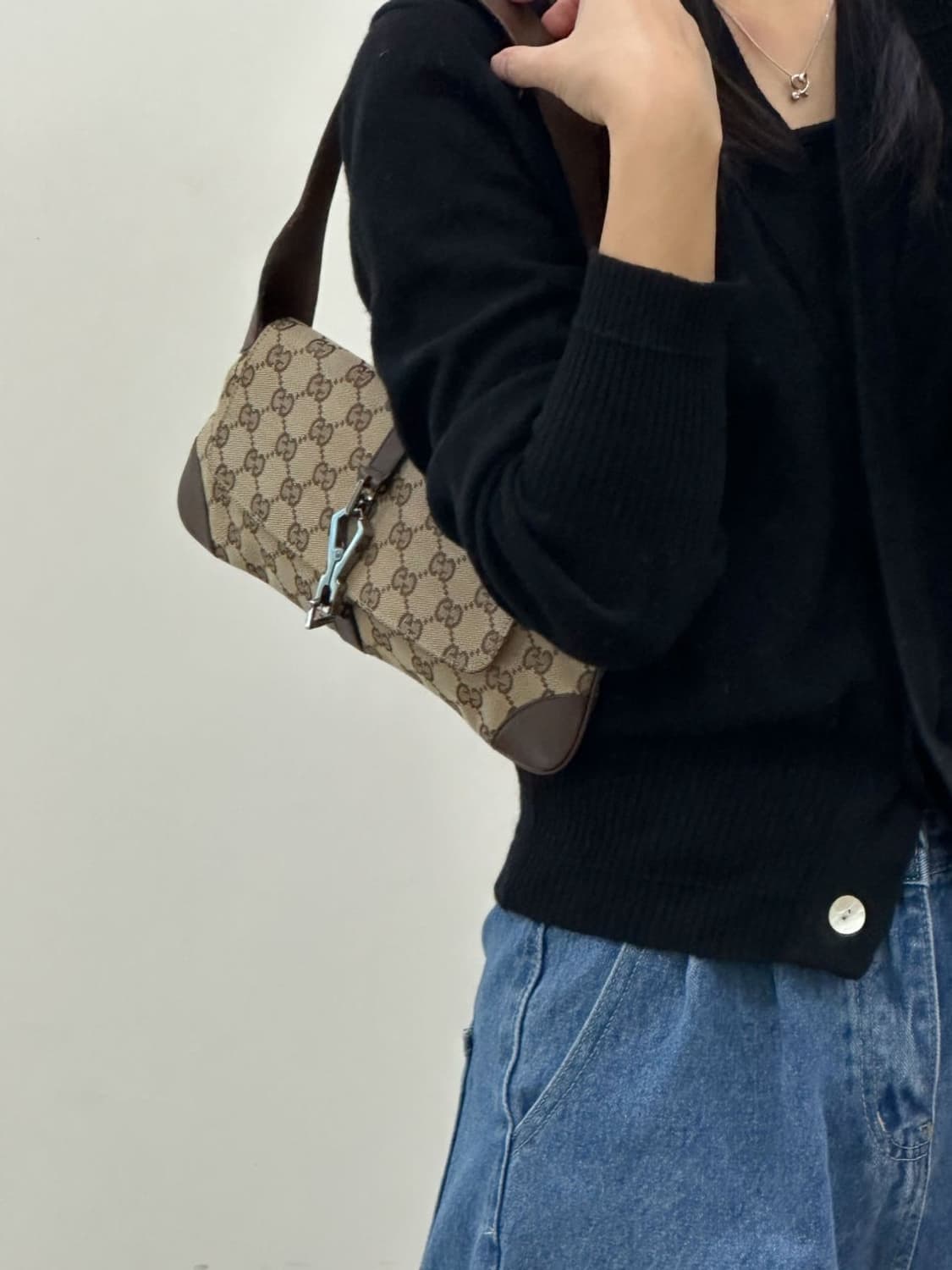 gucci / 구찌 GG 자가드 레더 트리밍 슬림 숄더백  상품이미지10