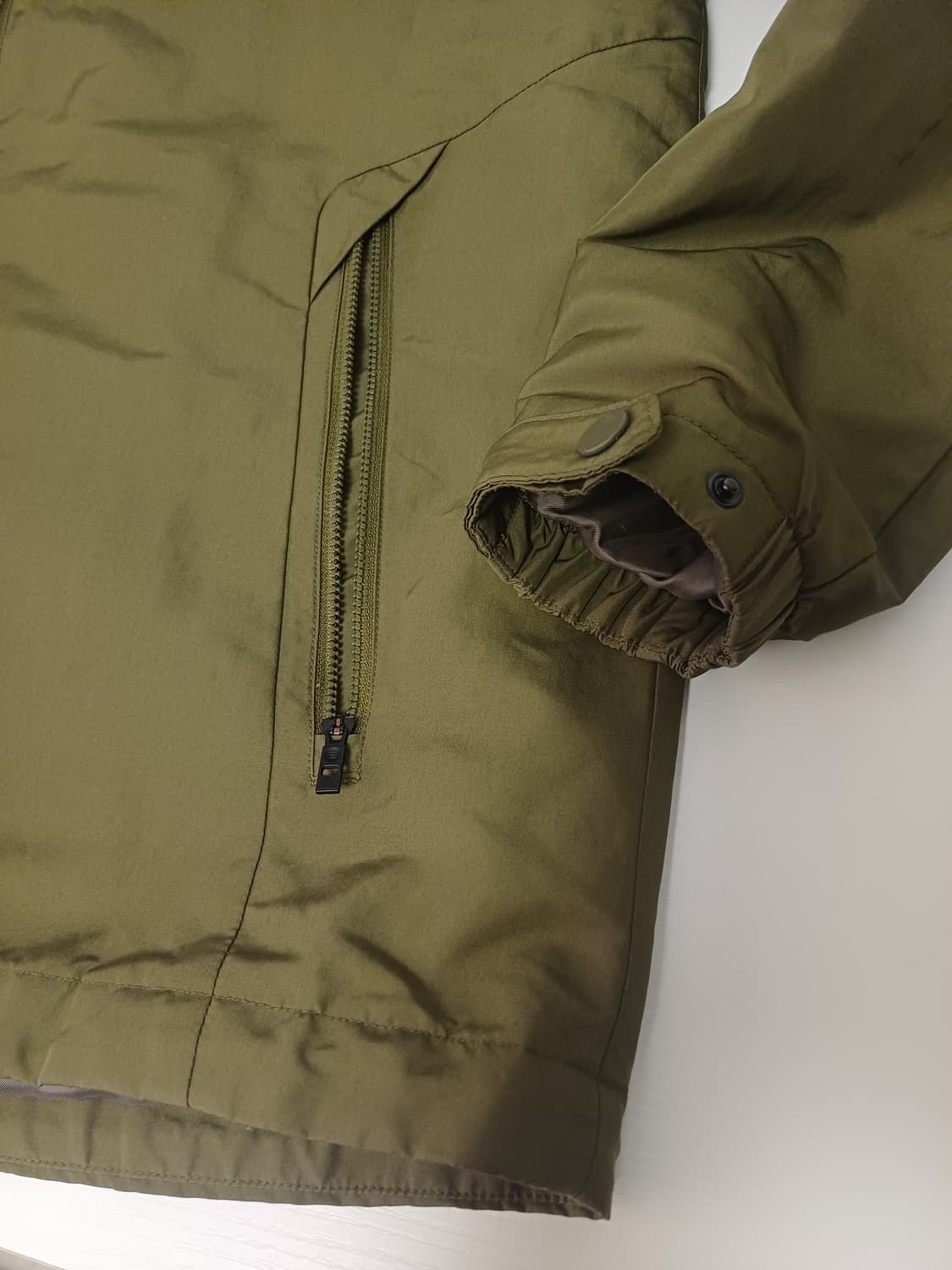 [급매/S급] 빈폴스포츠 정품 후드 바람막이 카키 (110/2XL) 상품이미지6