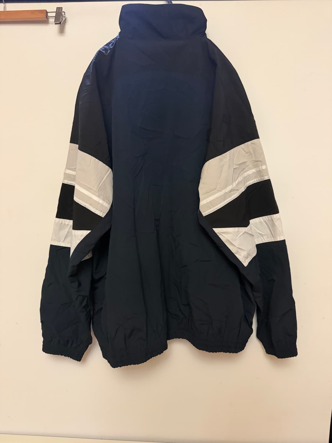 마틴로즈 22fw 트랙자켓 상품이미지2