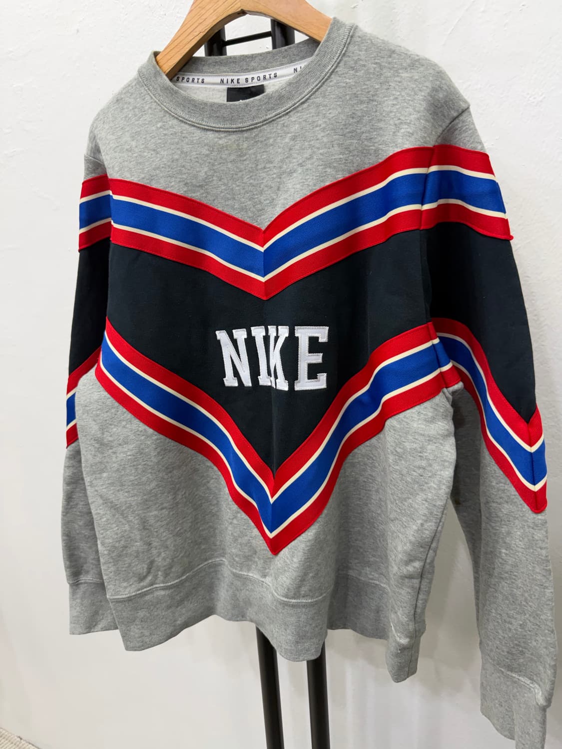 정품) 나이키 여성 오버핏 맨투맨 L  상품이미지3