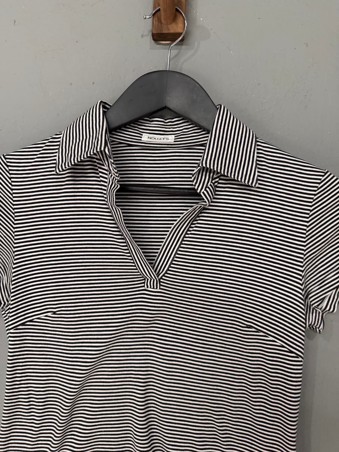 stripe v-neck cutting collar top 상품이미지6