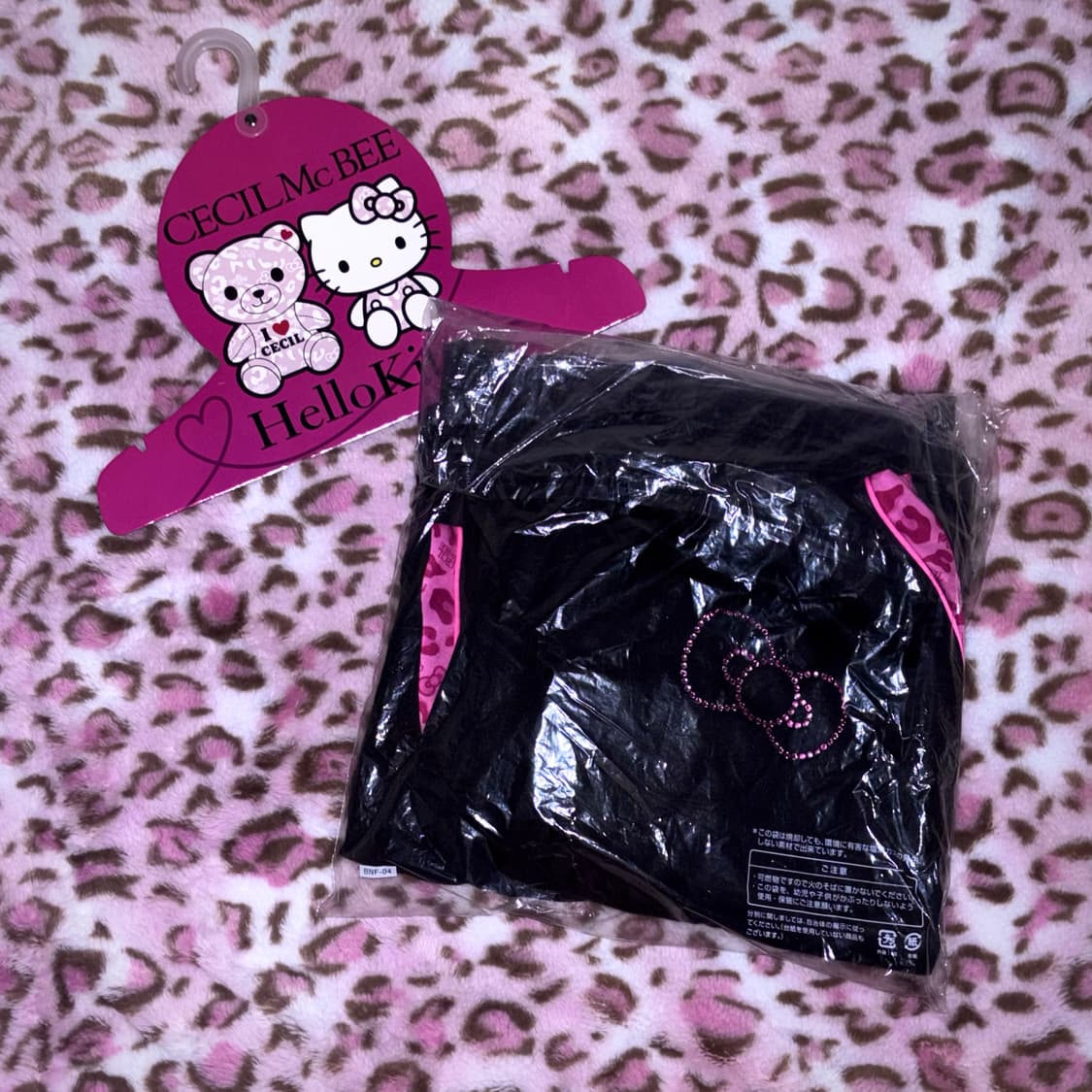 헬로키티 x 세실맥비 트레이닝 셋업 핑크 갸루 호피 돈키 상품이미지3