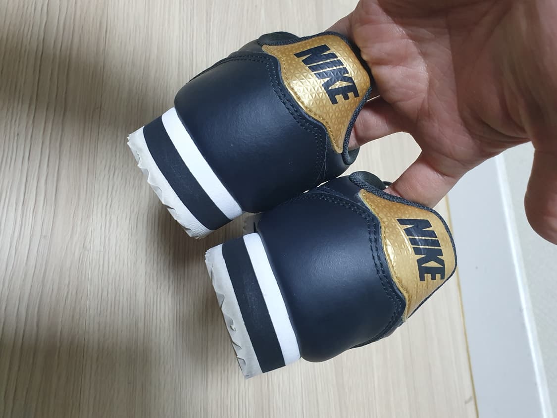 나이키 코르테즈 스니커즈 255 상품이미지6