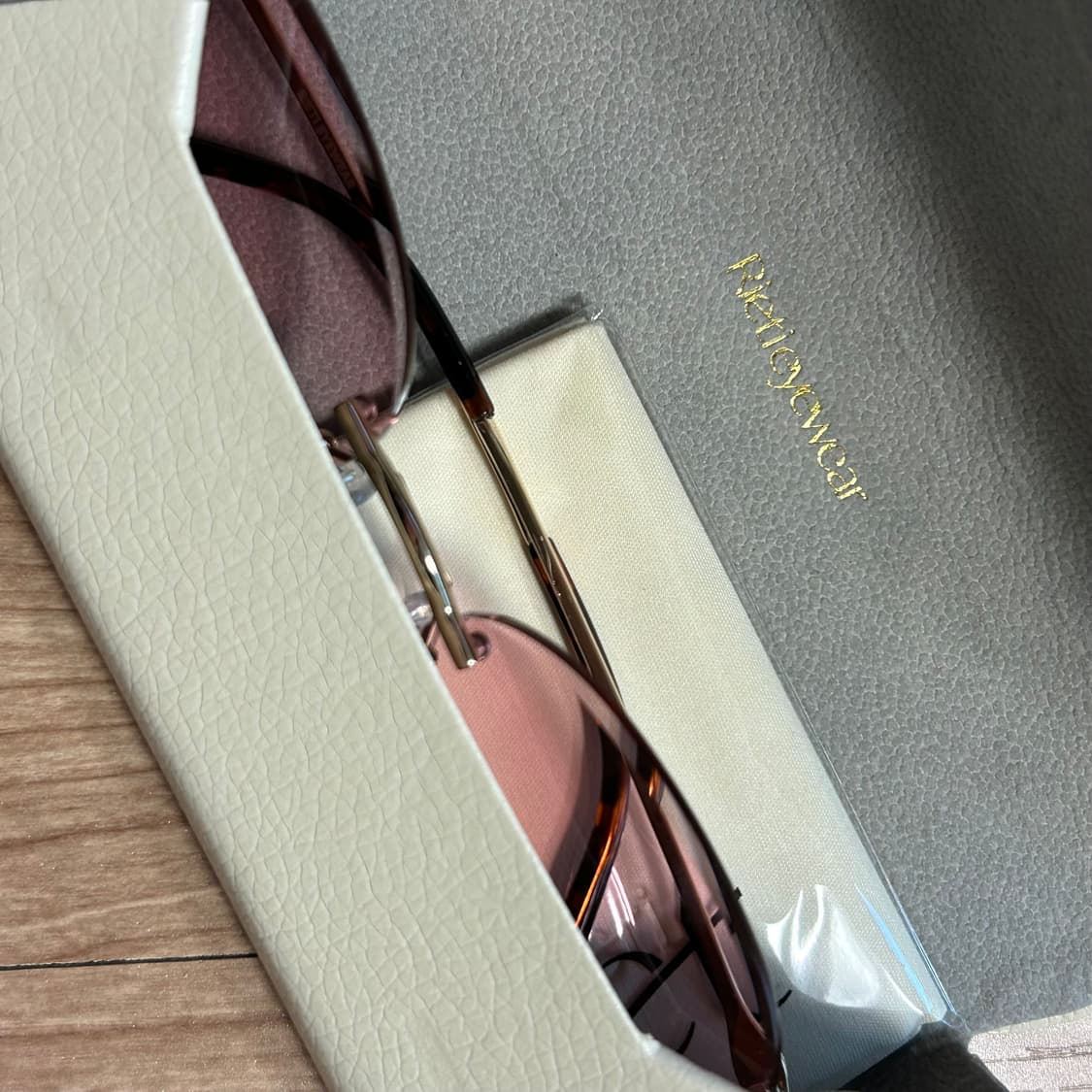 [새상품/정가5.7만원] 리에티 핑크 틴트 레오파드 선글라스/색깔선글라스 상품이미지9