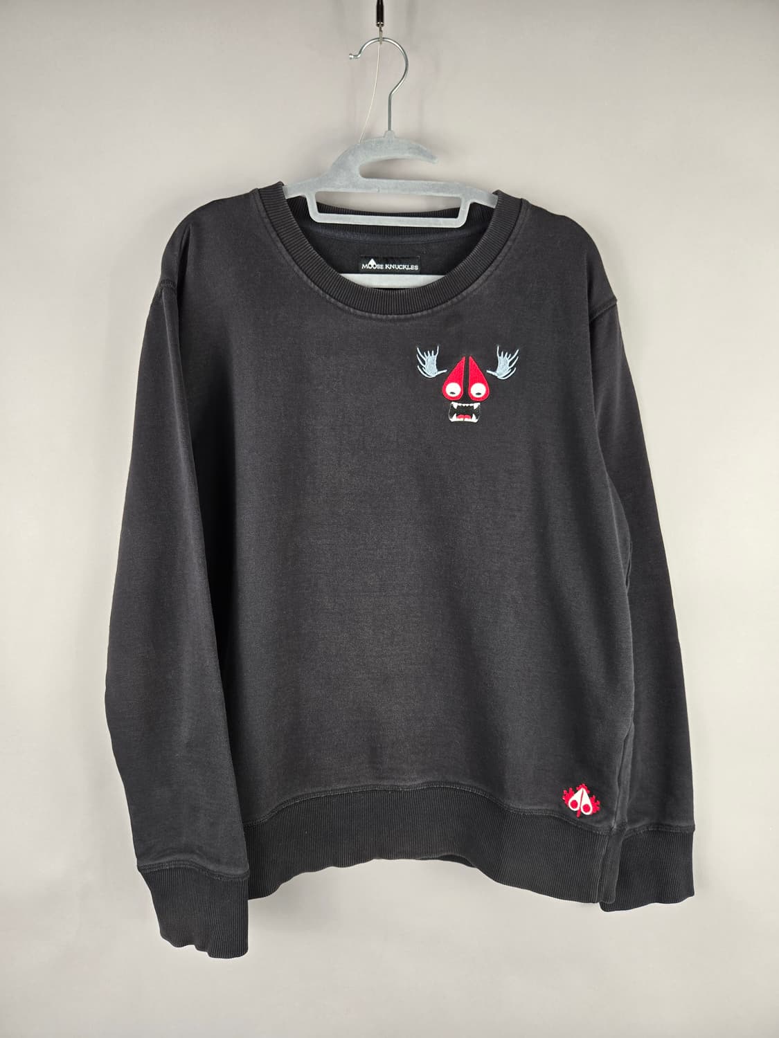 [무료배송]무스너클 M 남성 몬스터 수 맨투맨 블랙 정품 상품이미지1