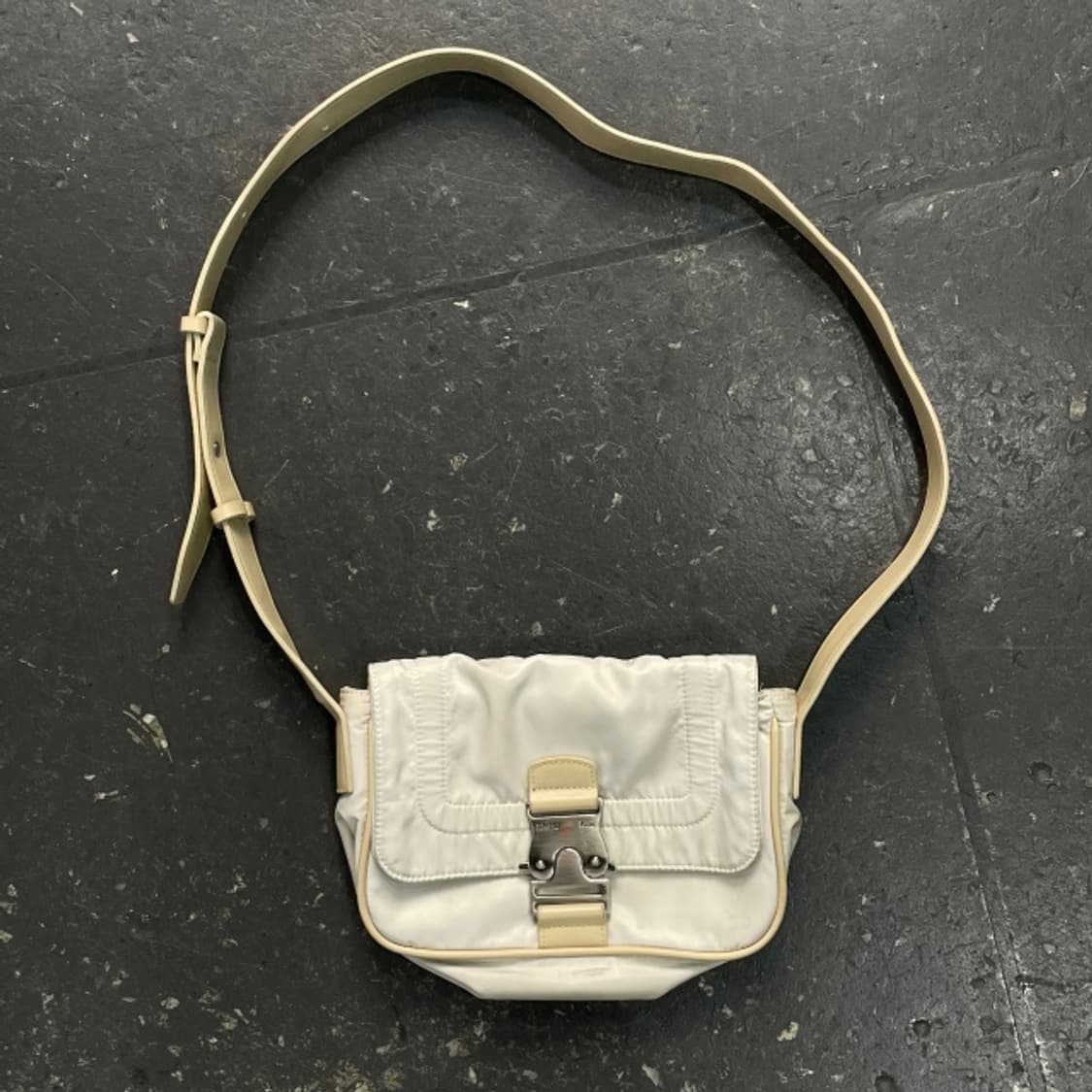 마뗑킴 크로스백 상품이미지1