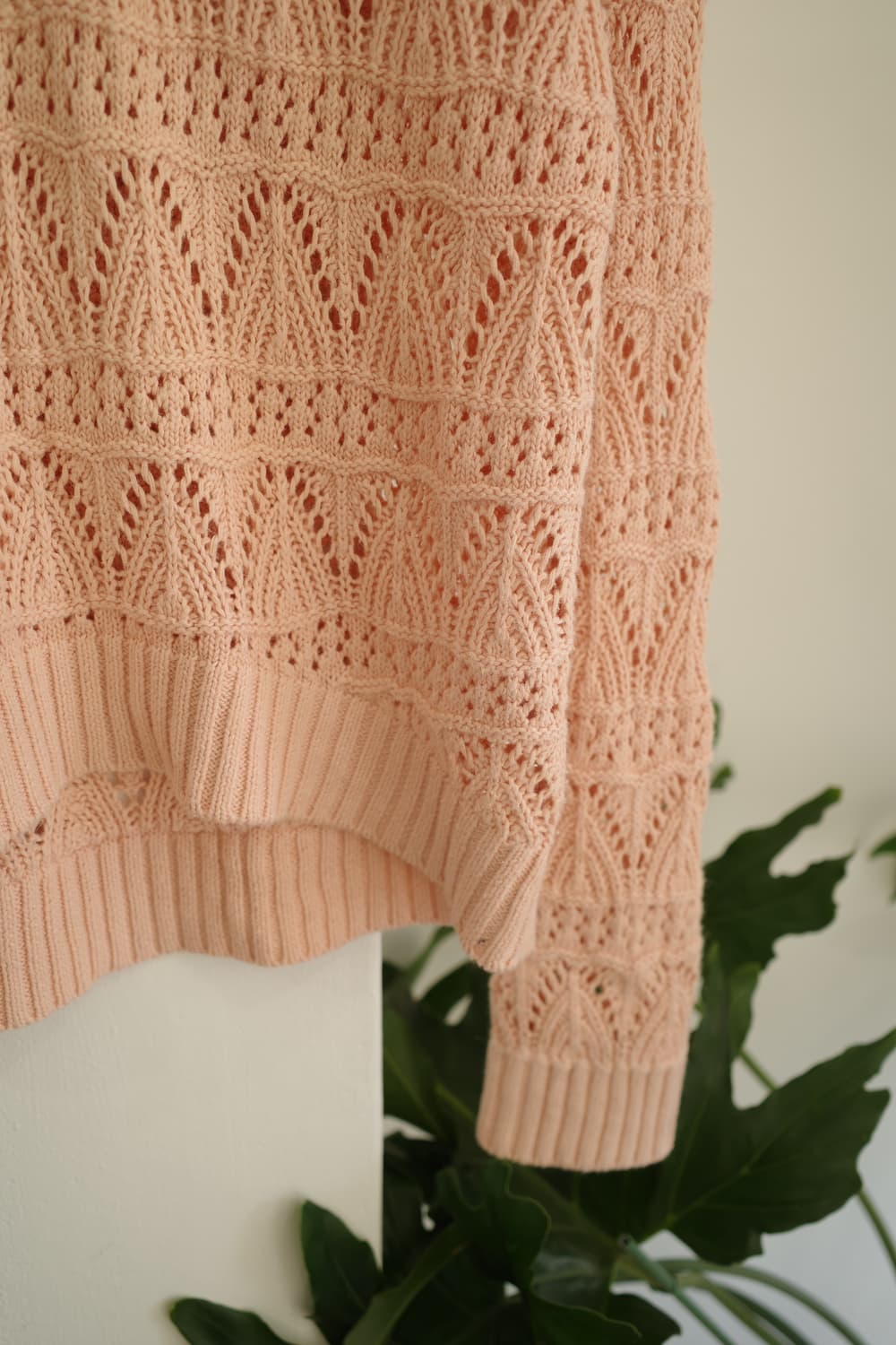 살구색 펀칭 니트  상품이미지4