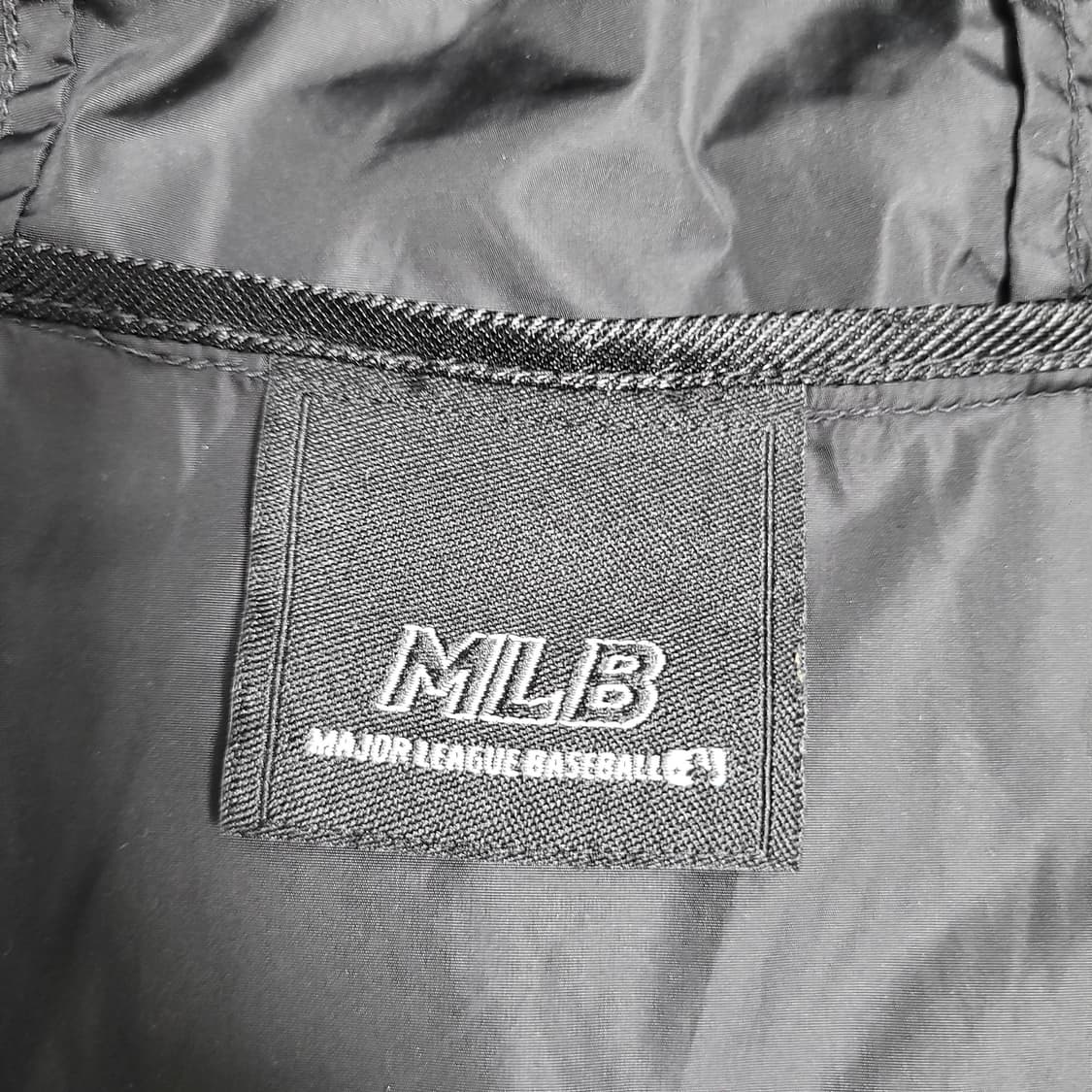 MLB 엠엘비 양키스 사이드로고 후드 바람막이 상품이미지2