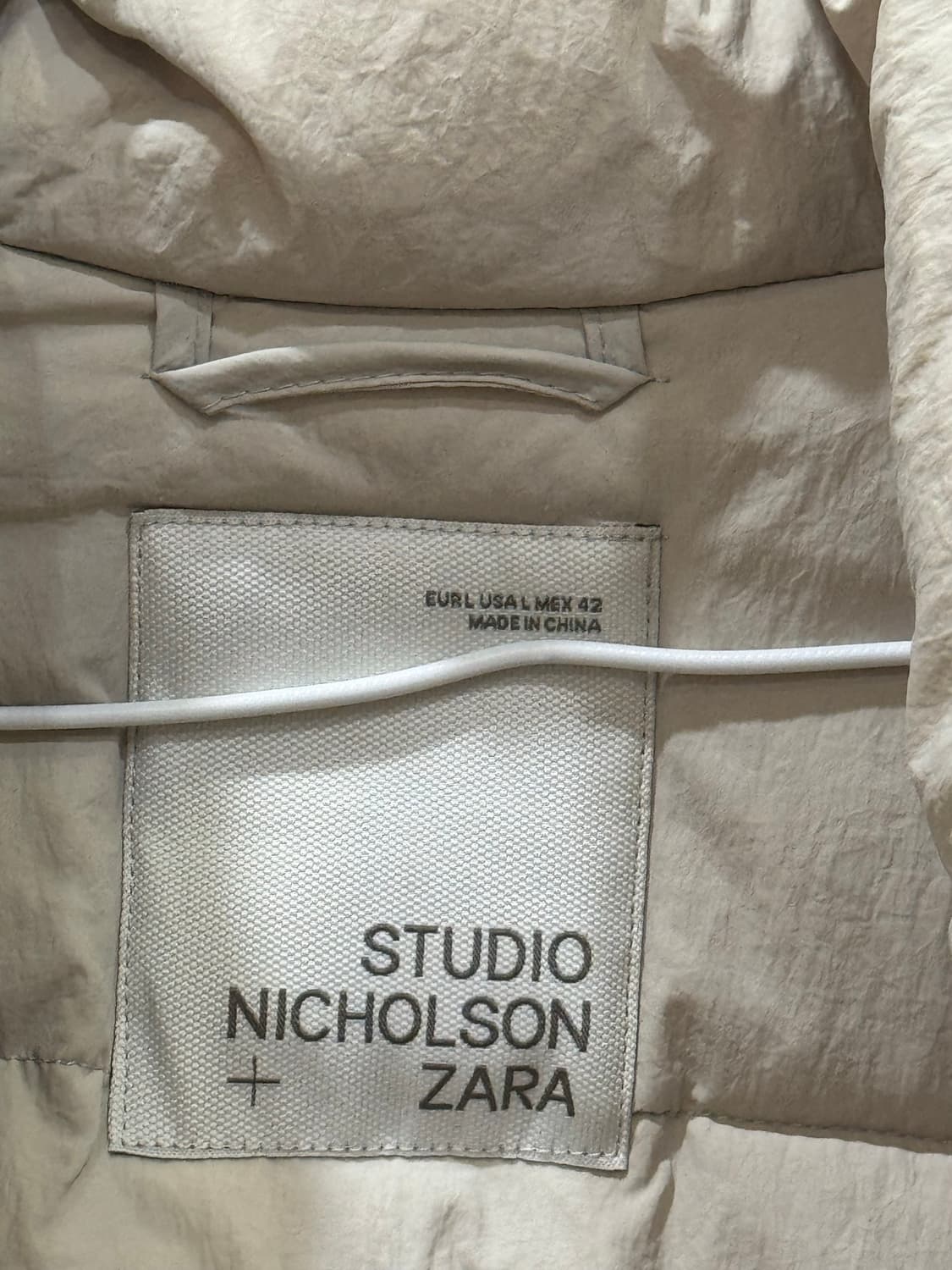 자라 스튜디오 니콜슨 다운 자켓 샌드 패딩 상품이미지3