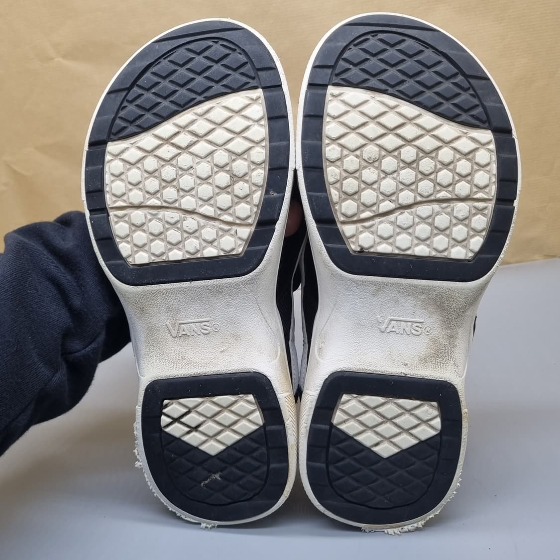 반스 빅터 남성샌들270 상품이미지3