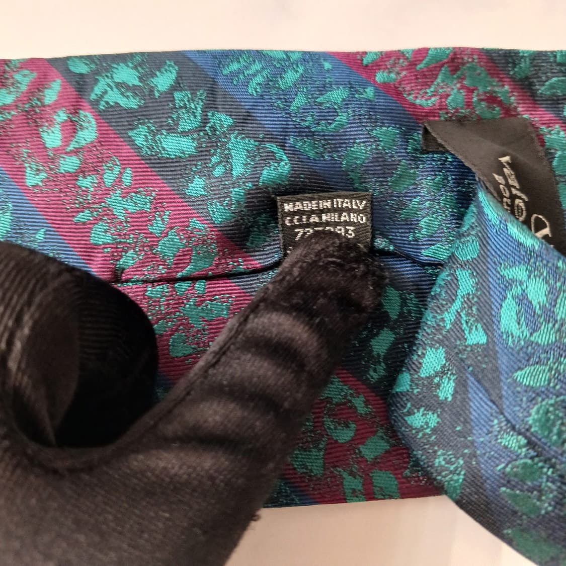 발렌티노 실크 플로럴 스트라이프 넥타이 9.3cm A+등급 A18897
 상품이미지9