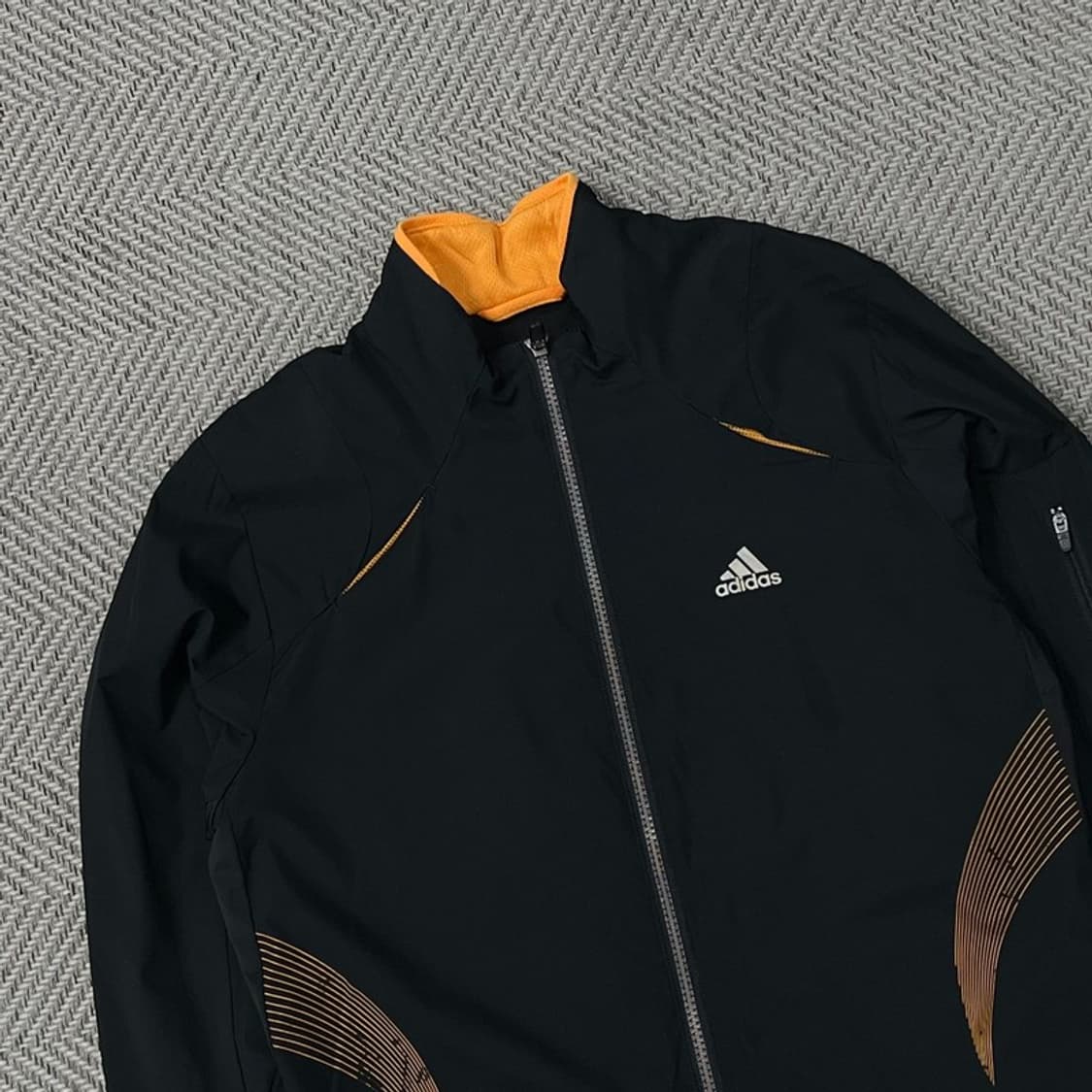 아디다스 윈드스토퍼 바람막이 v0656 상품이미지3