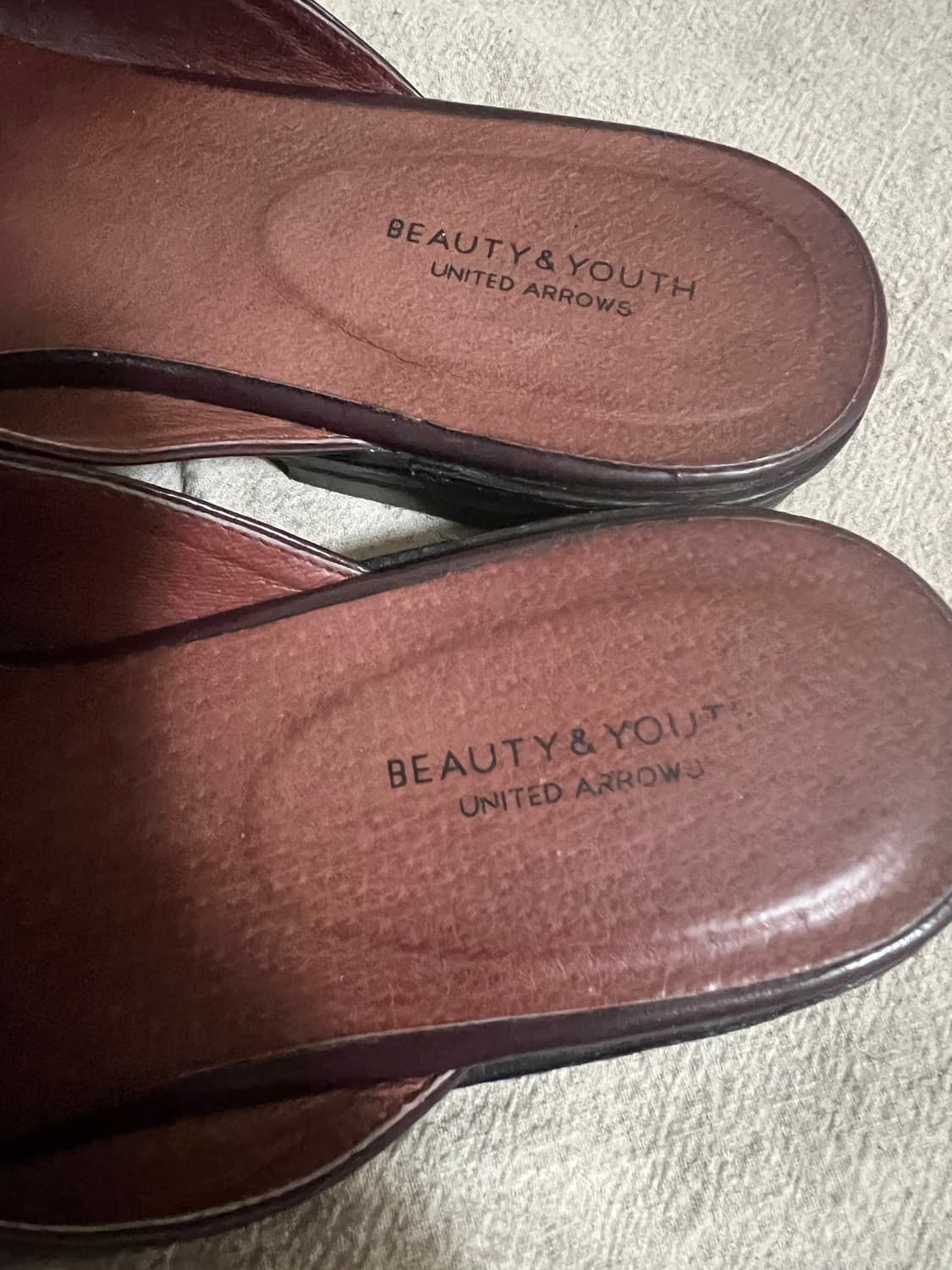 뷰티앤유스 유나이티드 에로우 블로퍼 슬리퍼 상품이미지4