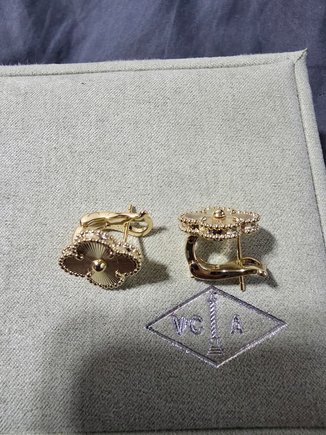 반클리프 기요세(옐골)원터치 귀걸이입니다 상품이미지1