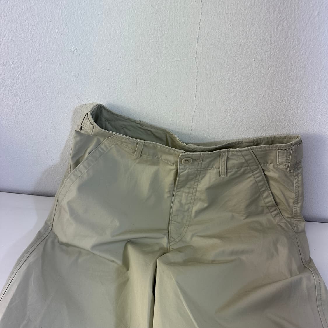 30-31 유니클로 아이보리 세미와이드 파라슈트팬츠 상품이미지5