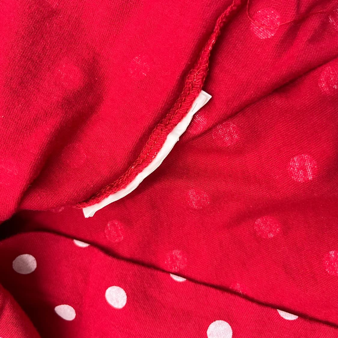 꼼데가르송 하트와펜 레드 도트 롱슬리브 L 상품이미지5