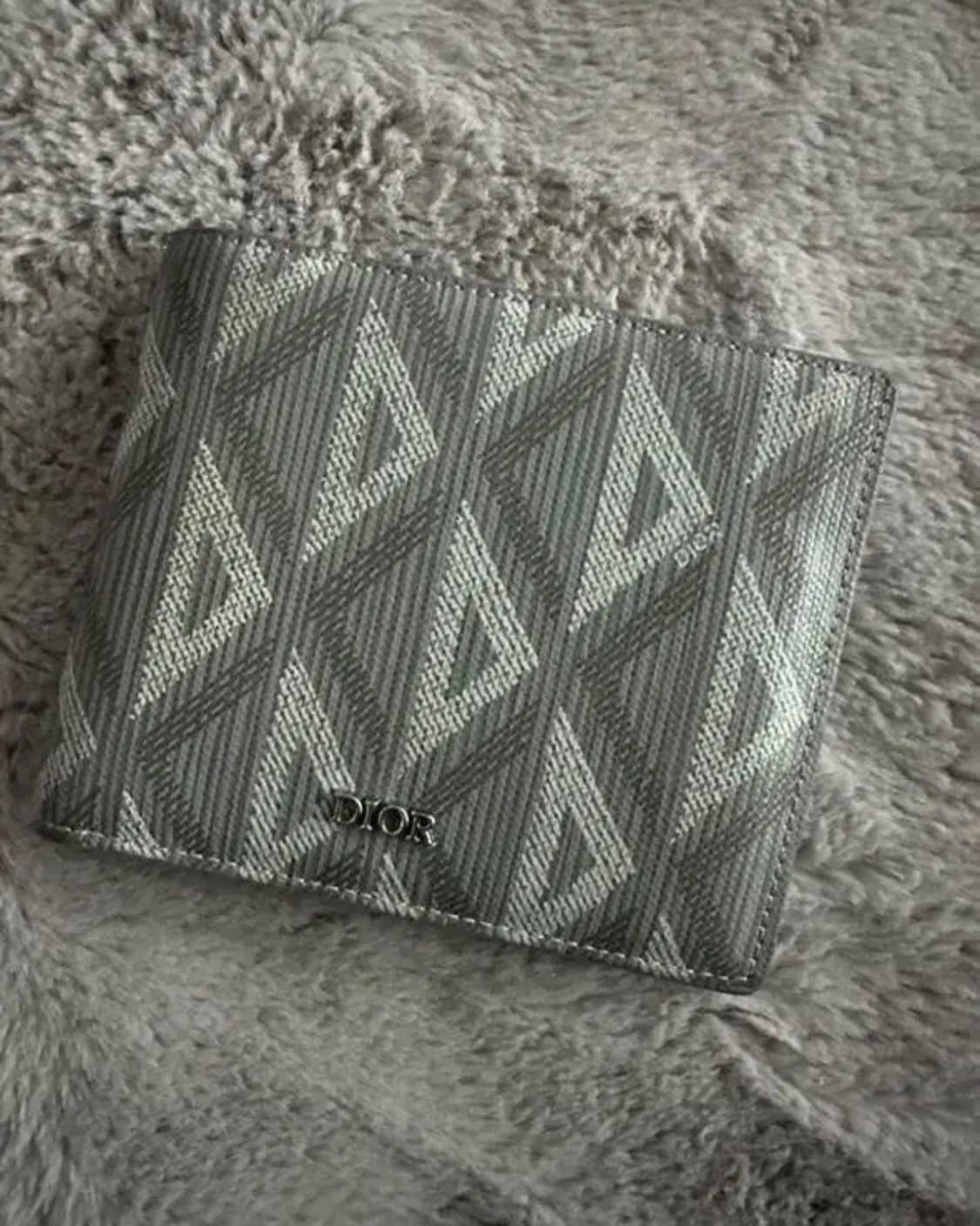 [정품/OS] 디올 다이아 반지갑  상품이미지1