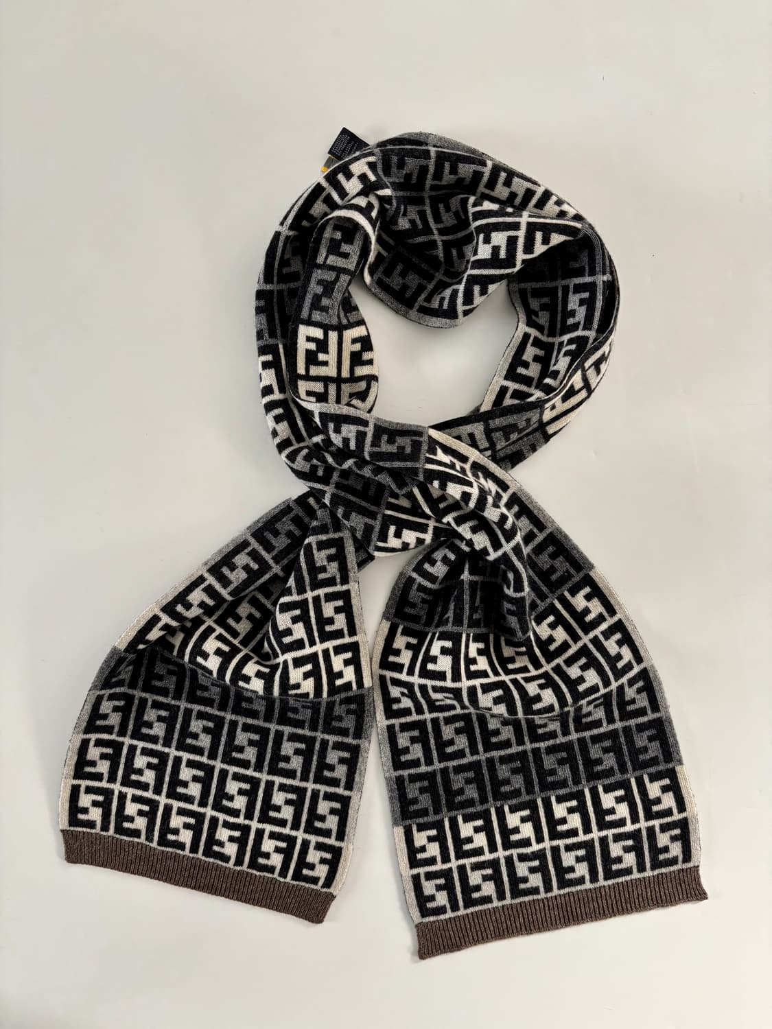 Fendi 펜디 FF 로고 주카 패턴 울 캐시미어 머플러 상품이미지1