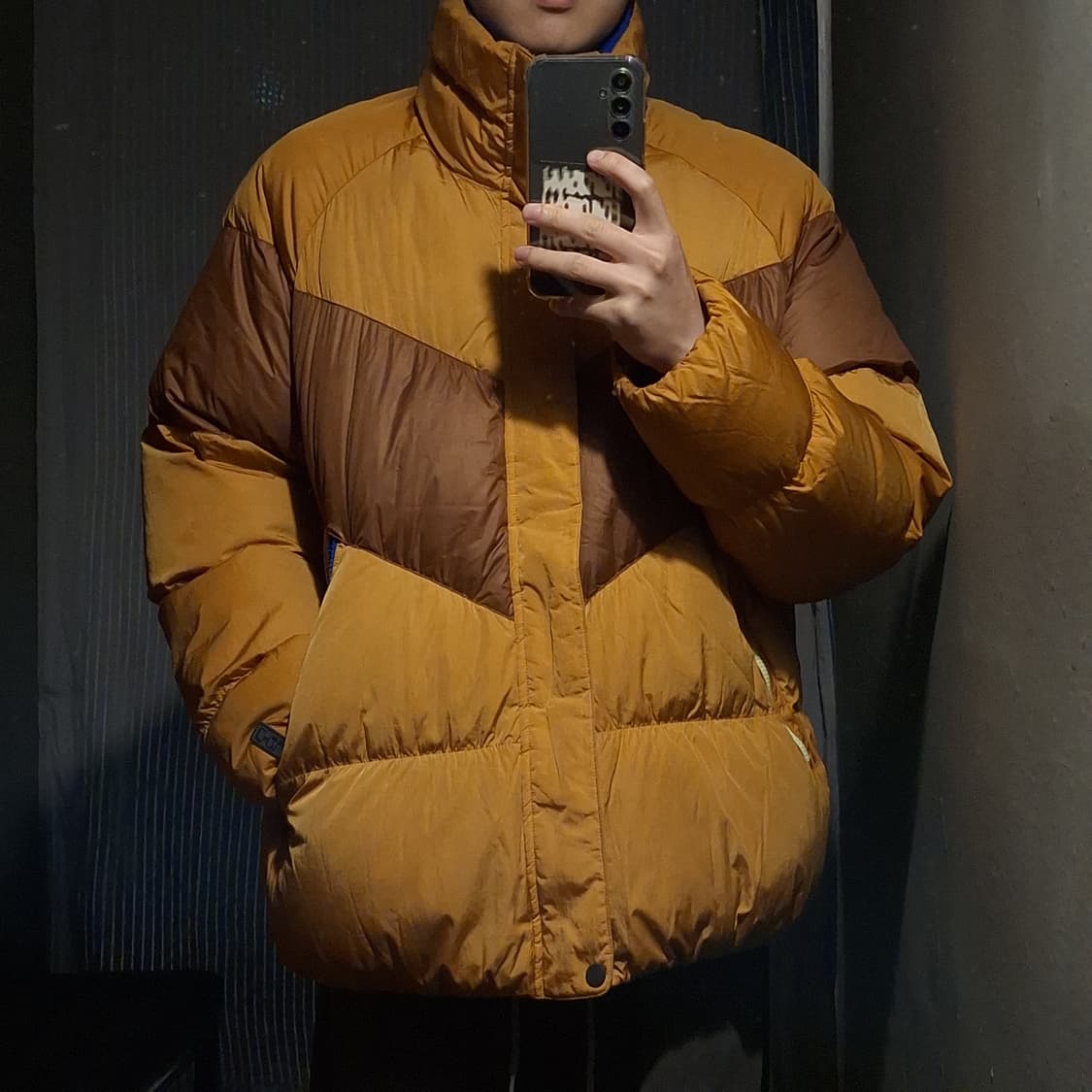 나이키 된장 브라운 배색 빅스우시 올드스쿨 덕다운 오리털 다운 필 패딩 상품이미지1