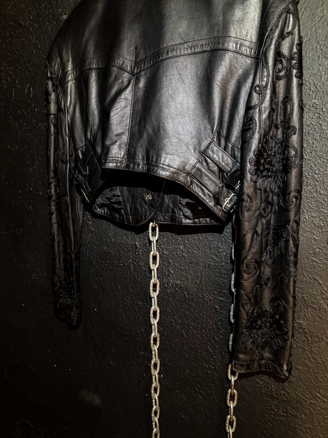 JOSLYN CLARKE – Embroidered Cropped Leat 상품이미지8