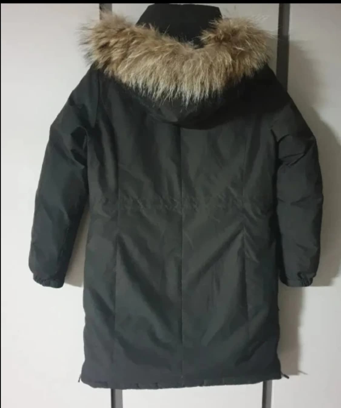 네파 여성 거위털 구스패딩. 싸이즈 90 입니다 상품이미지2