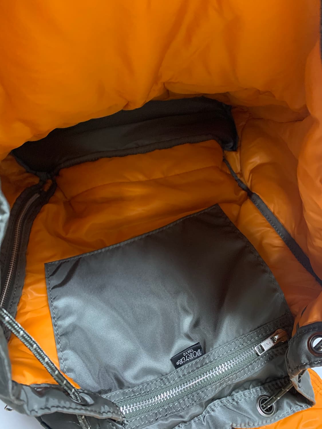 포커 탱커 뉴 럭색 백팩 그레이 상품이미지4