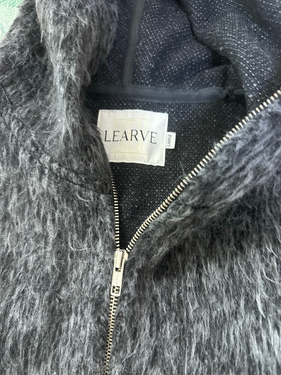 르아브 헤일리 크롭 울 후드 집업 차콜 상품이미지2