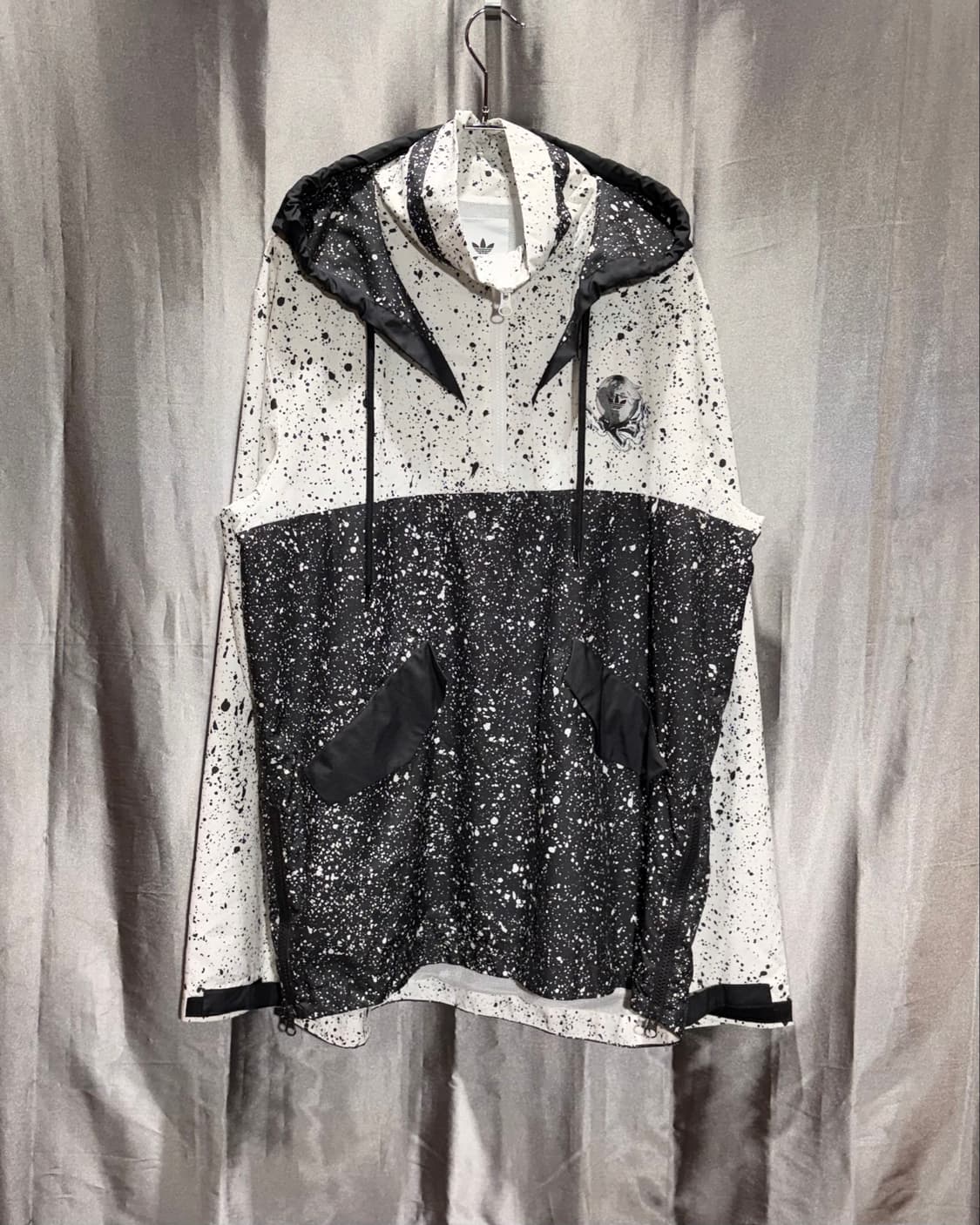 XL 아디다스 ADIDAS 빅로고 페인팅 나일론 후드 아노락 상품이미지4