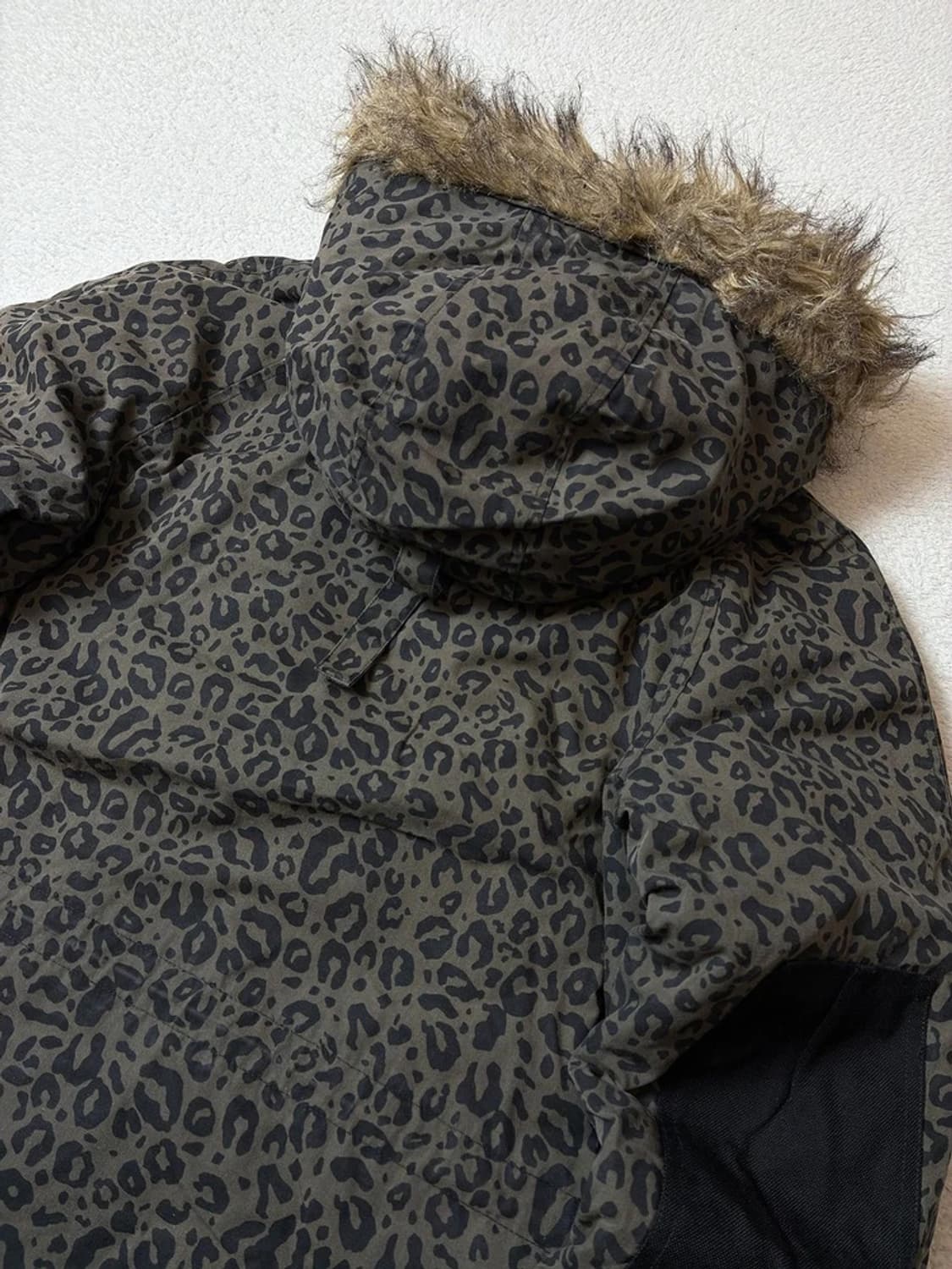 칼하트 앵커리지 레오파드 파카 PN7853 상품이미지5