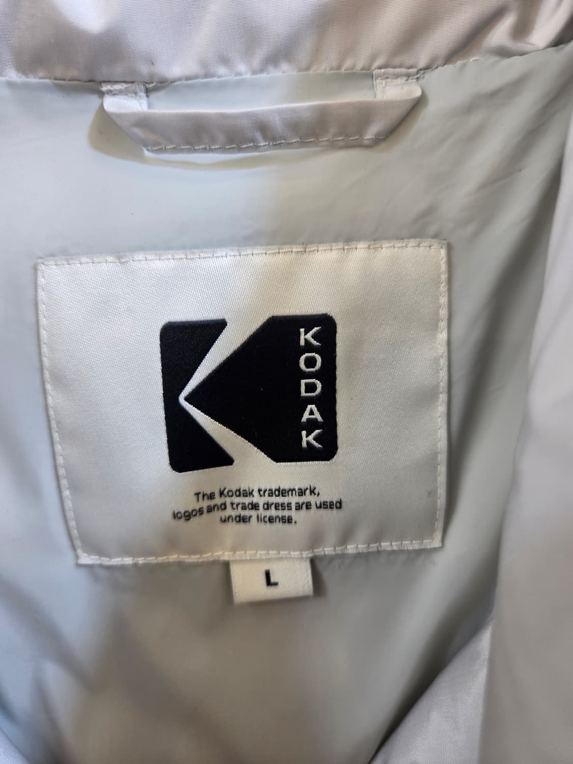 코닥 디아고날 다운 자켓 라이트 그레이 상품이미지5