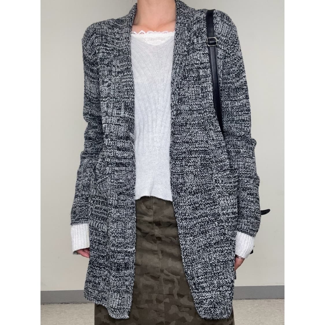 빈티지 차콜 가디건 상품이미지1