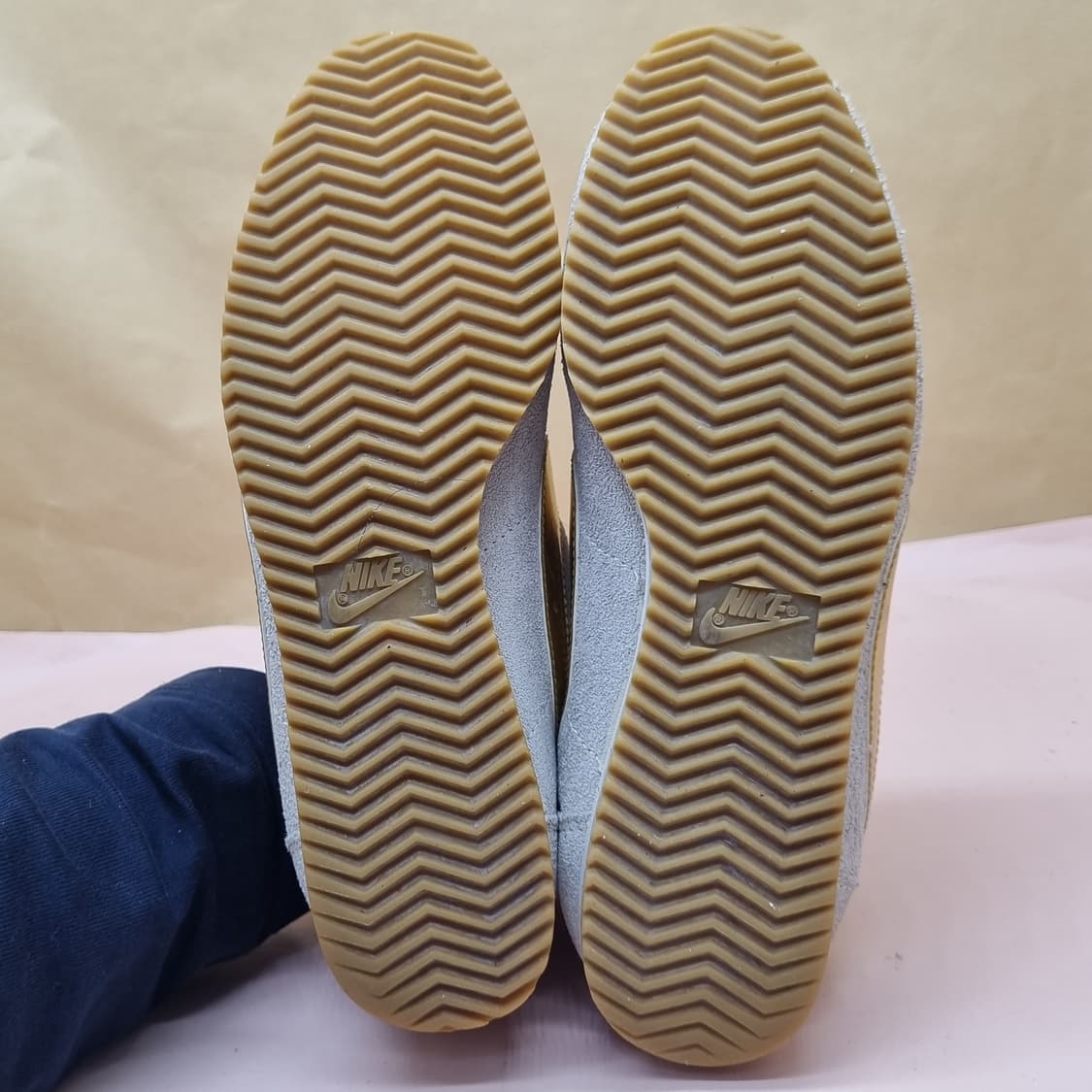 나이키 코르테즈 메탈릭 골드 운동화250  상품이미지3