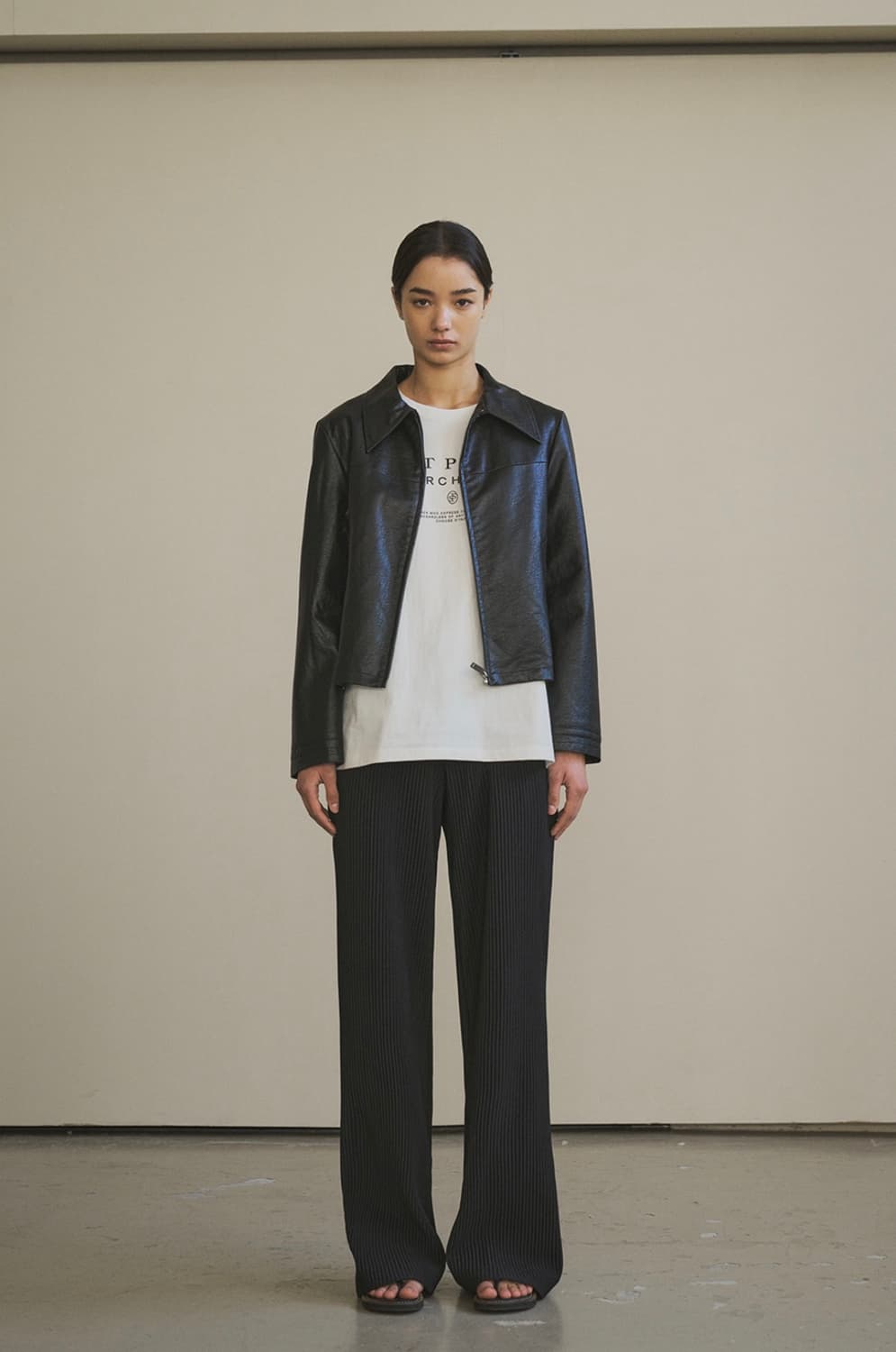 시야쥬 SIYAZU 크롭 레더 자켓 블랙 상품이미지3