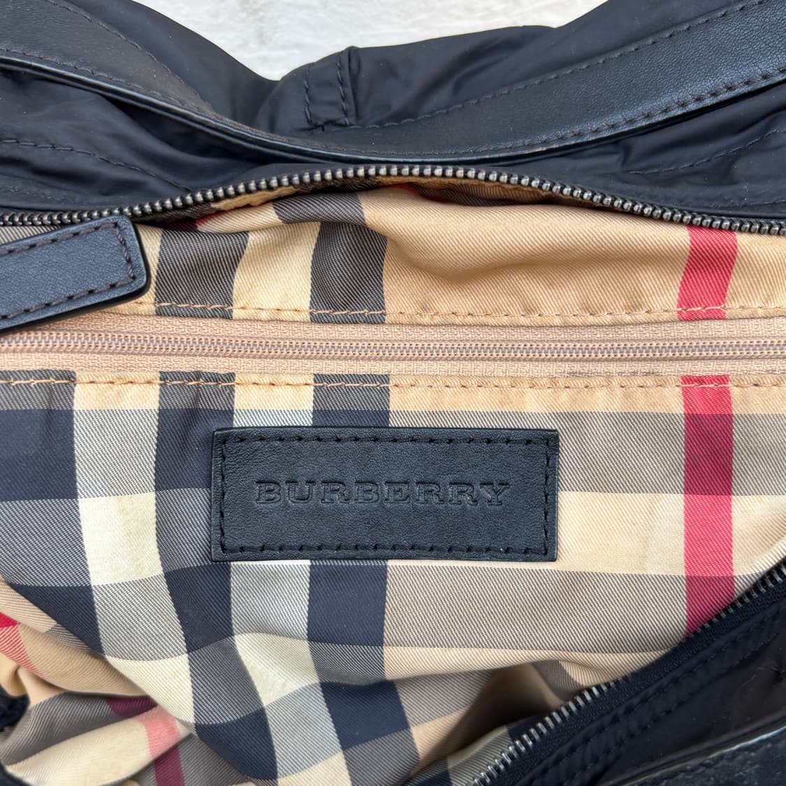 버버리 버클레이 나일론 토트백 상품이미지8