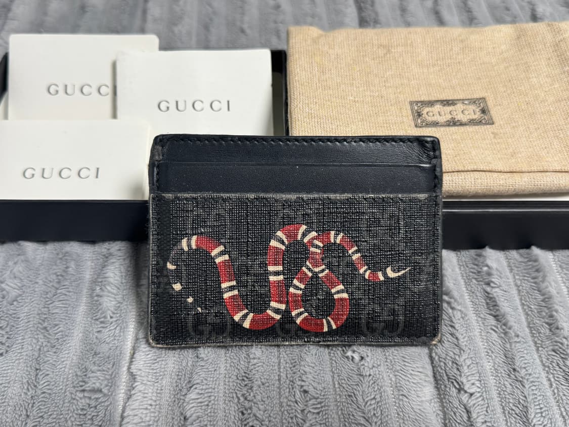 구찌 킹스네이크 카드지갑 상품이미지1