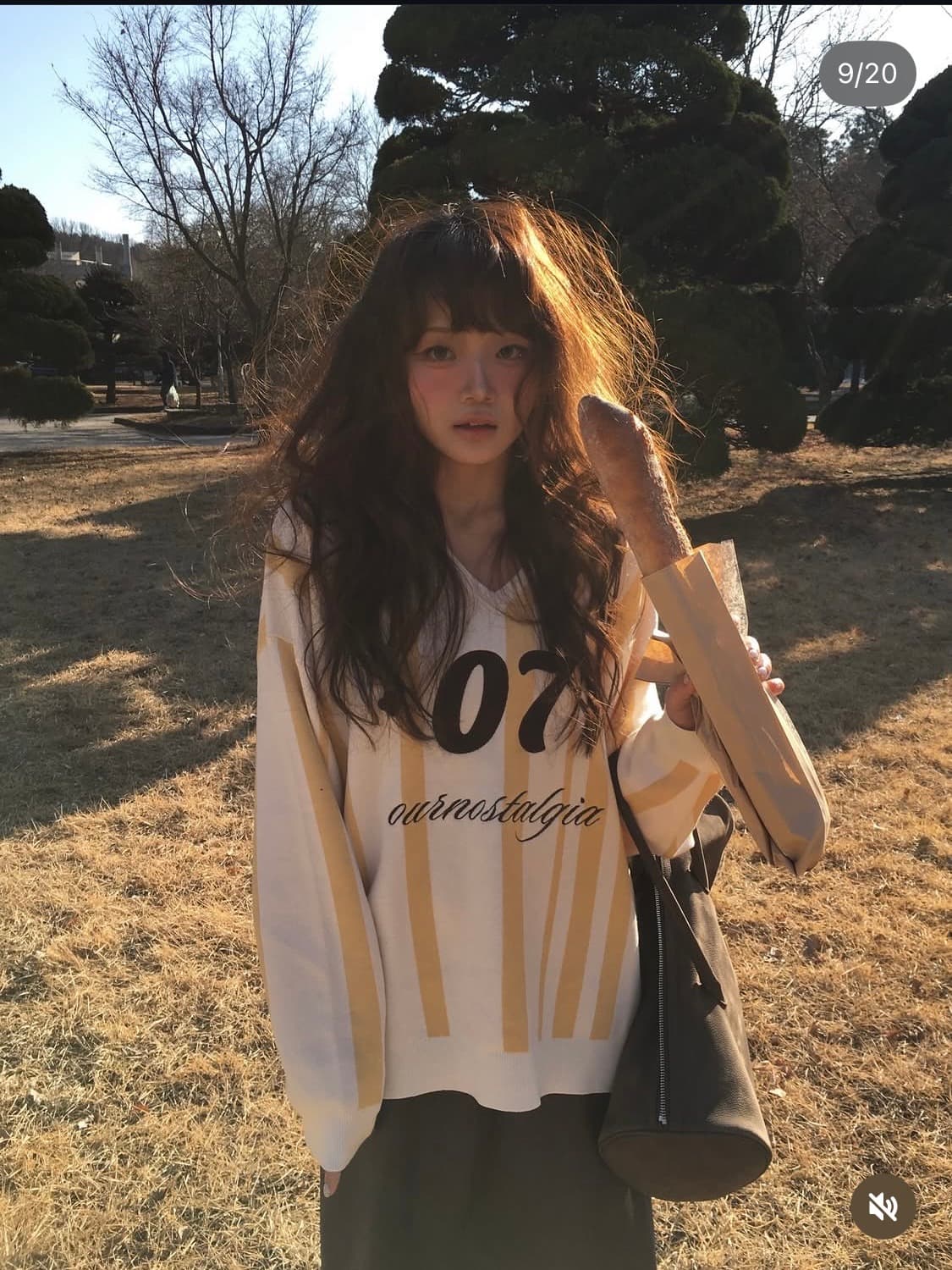 아우어노스텔지아 스트라이프니트 미디스커트 코디세트 상품이미지3