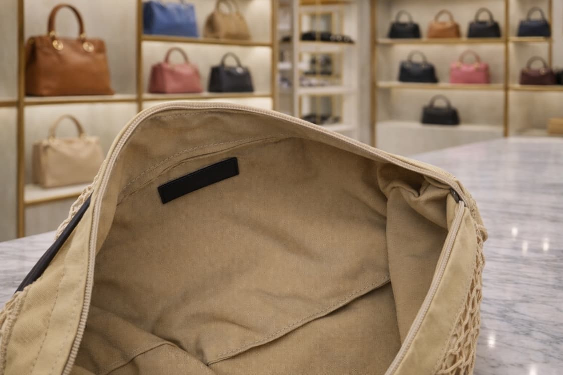 [S급] 르메르 크루아상 필트 백 판매합니다!!! 상품이미지3