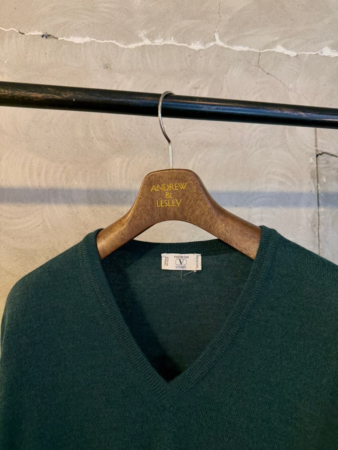 발렌티노 브이넥 니트 100 상품이미지3