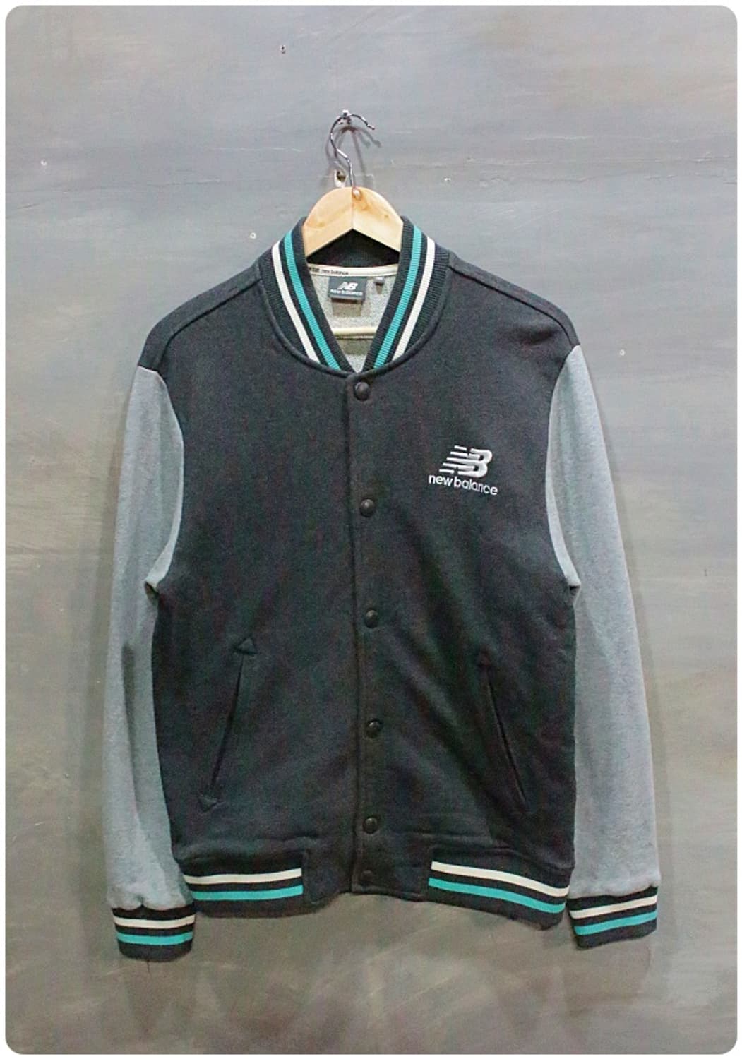 뉴발란스 스타디움 바시티 자켓 상품이미지2